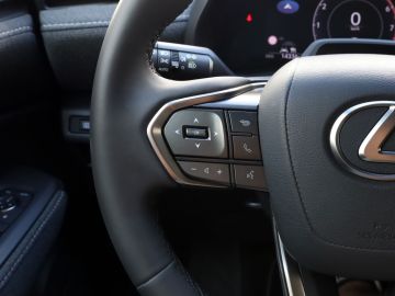 Lexus LBX